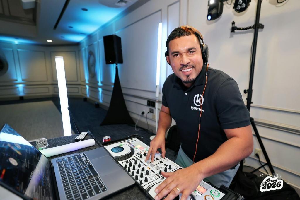 party dj. Guests dancing to hip hop, reggae, and pop music at a Virginia wedding reception average cost for a dj
